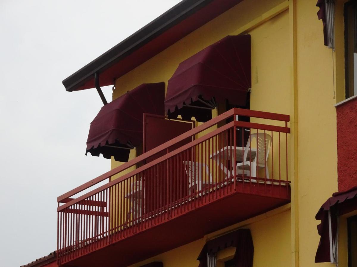 Hotel Primavera Peschiera del Garda Esterno foto