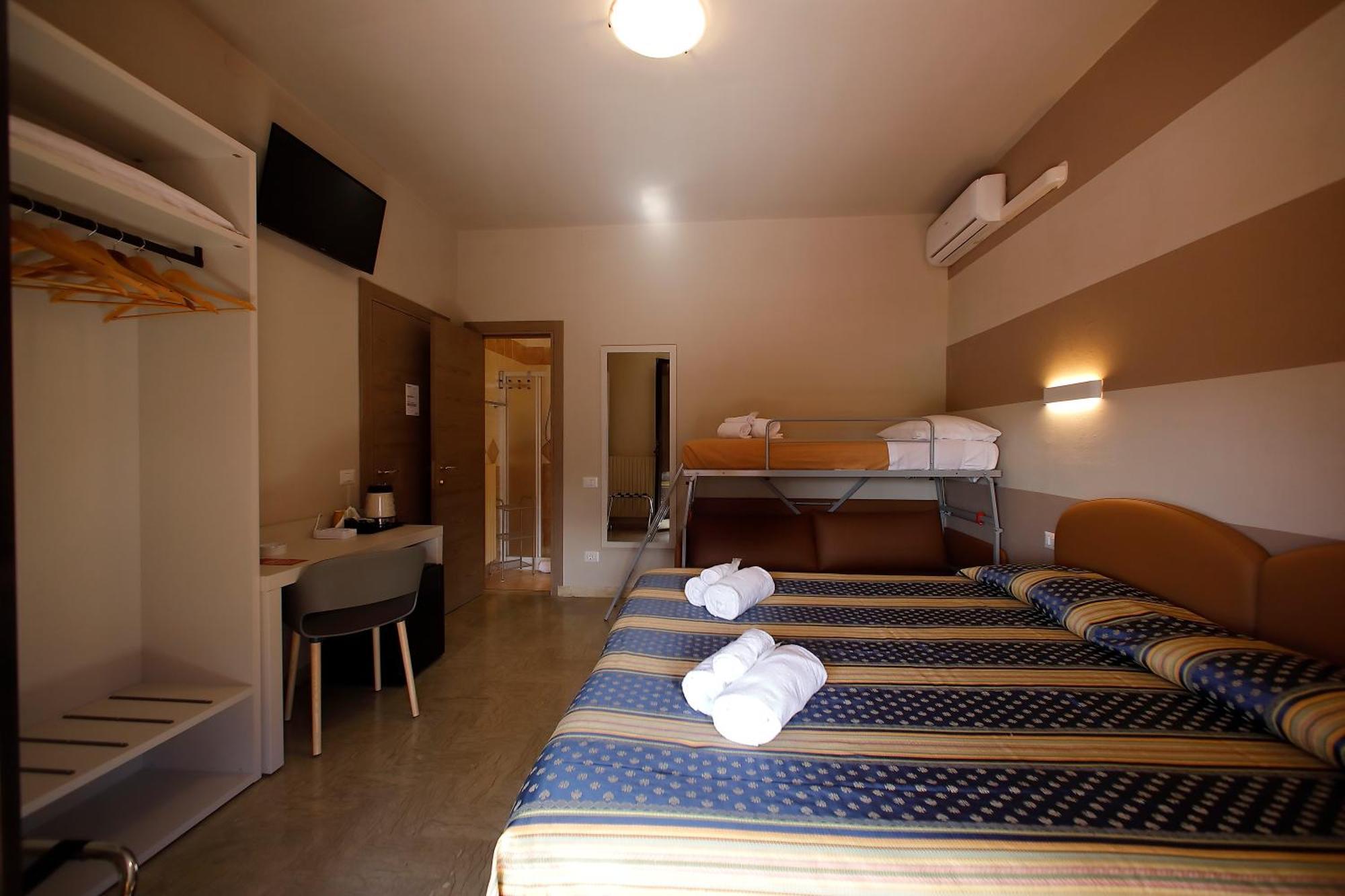 Hotel Primavera Peschiera del Garda Esterno foto
