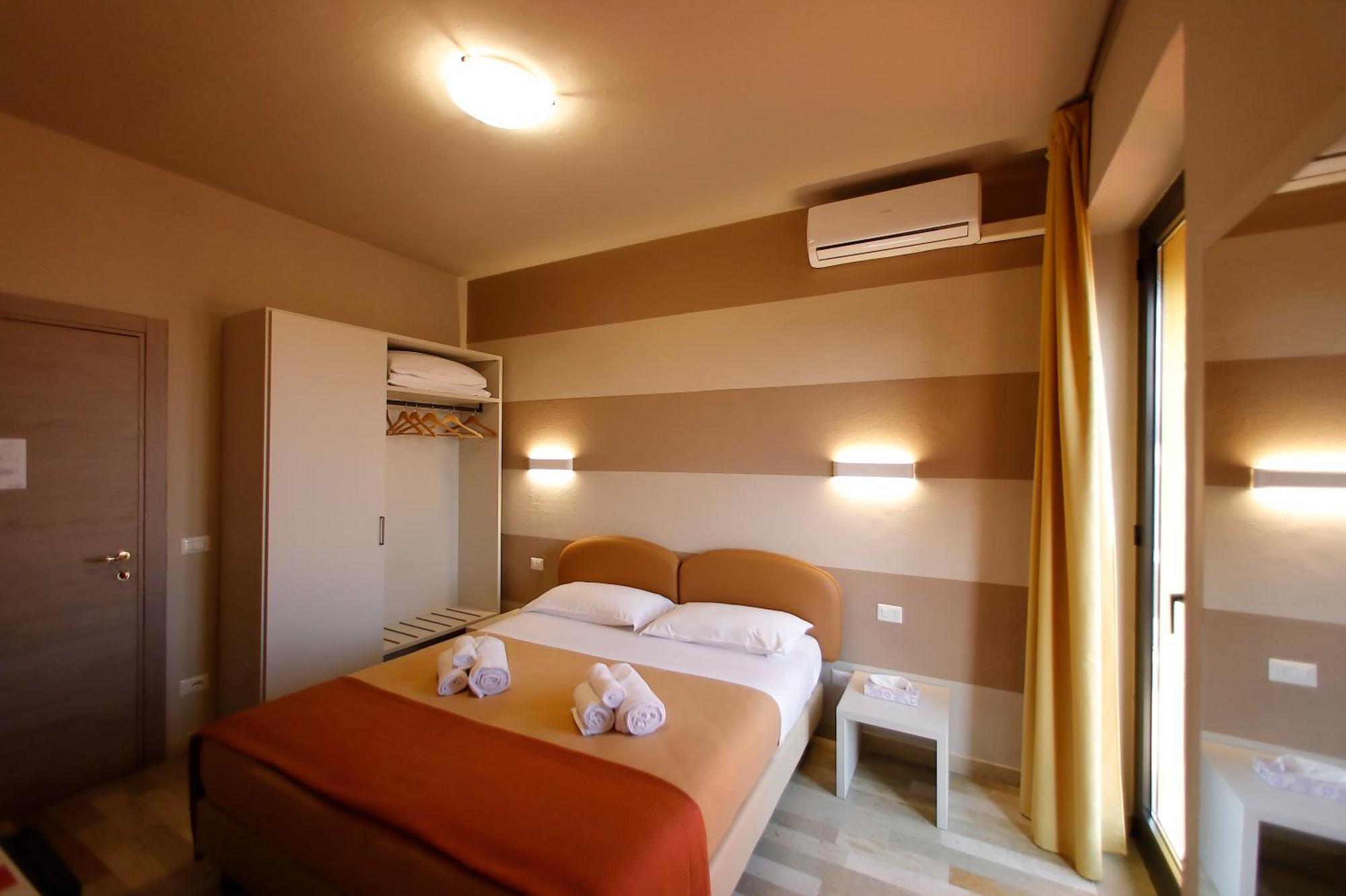 Hotel Primavera Peschiera del Garda Esterno foto