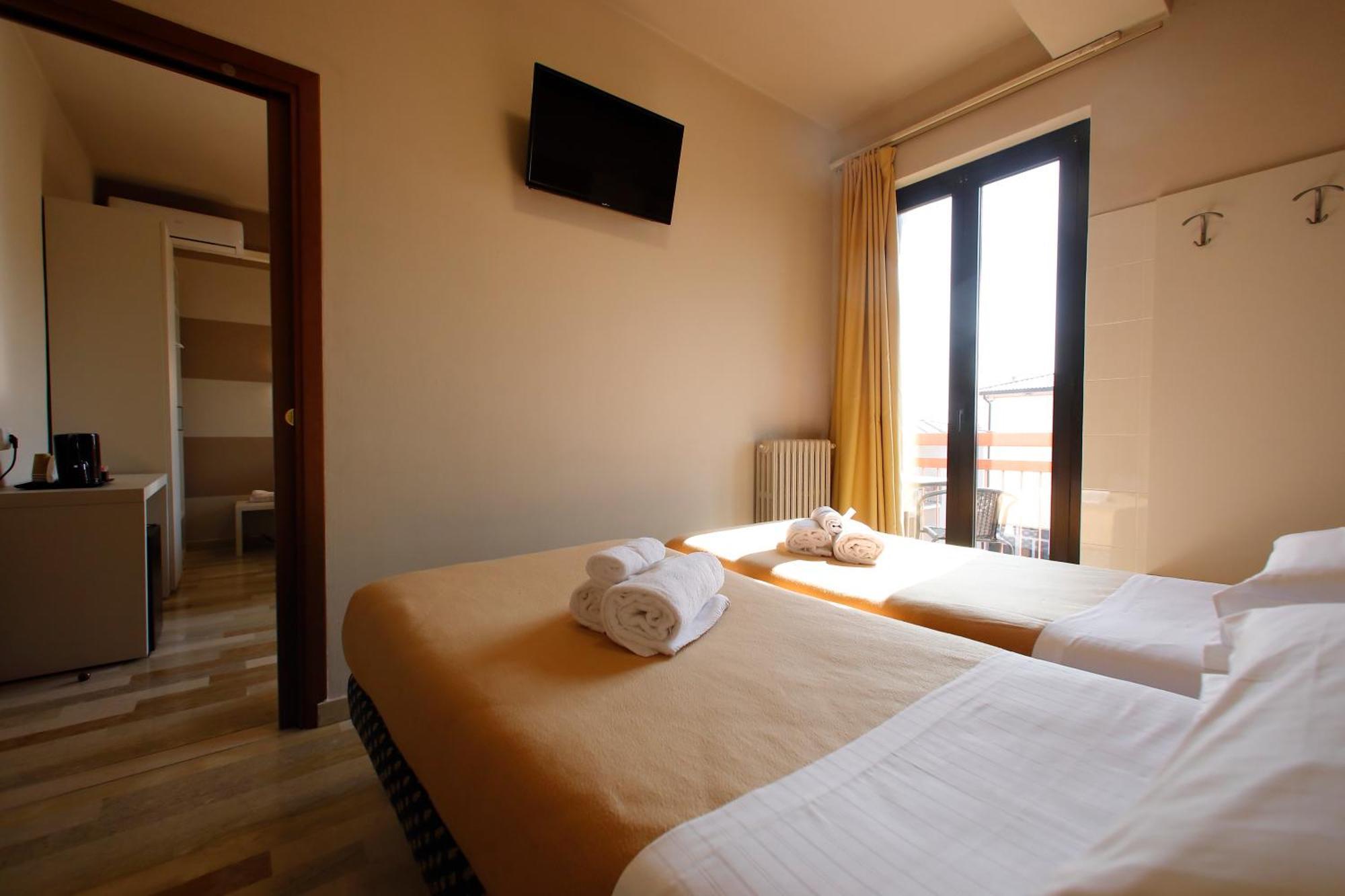 Hotel Primavera Peschiera del Garda Esterno foto
