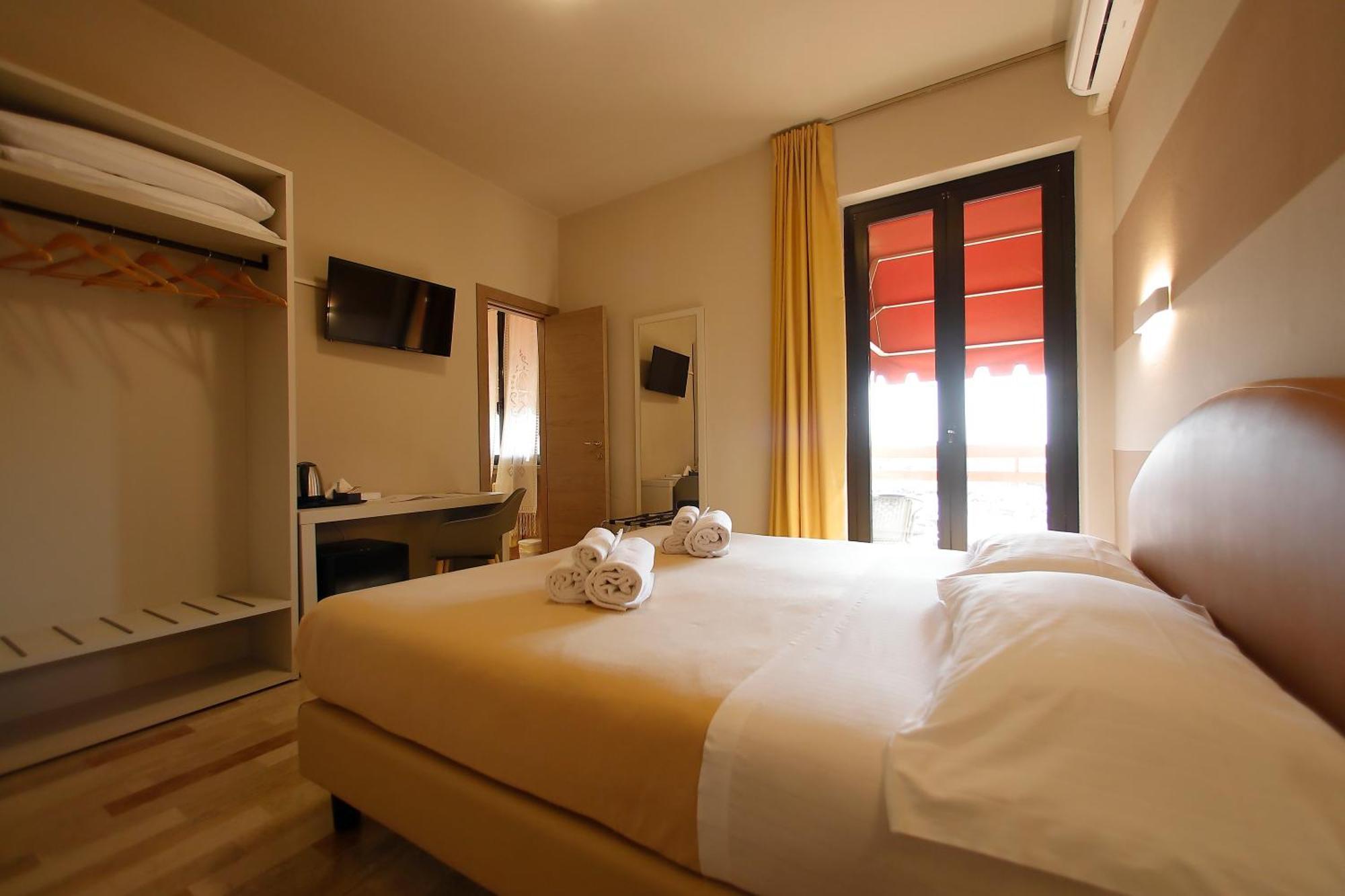 Hotel Primavera Peschiera del Garda Esterno foto