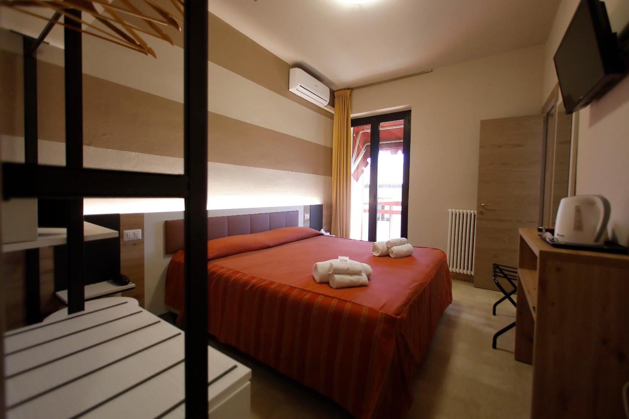 Hotel Primavera Peschiera del Garda Esterno foto