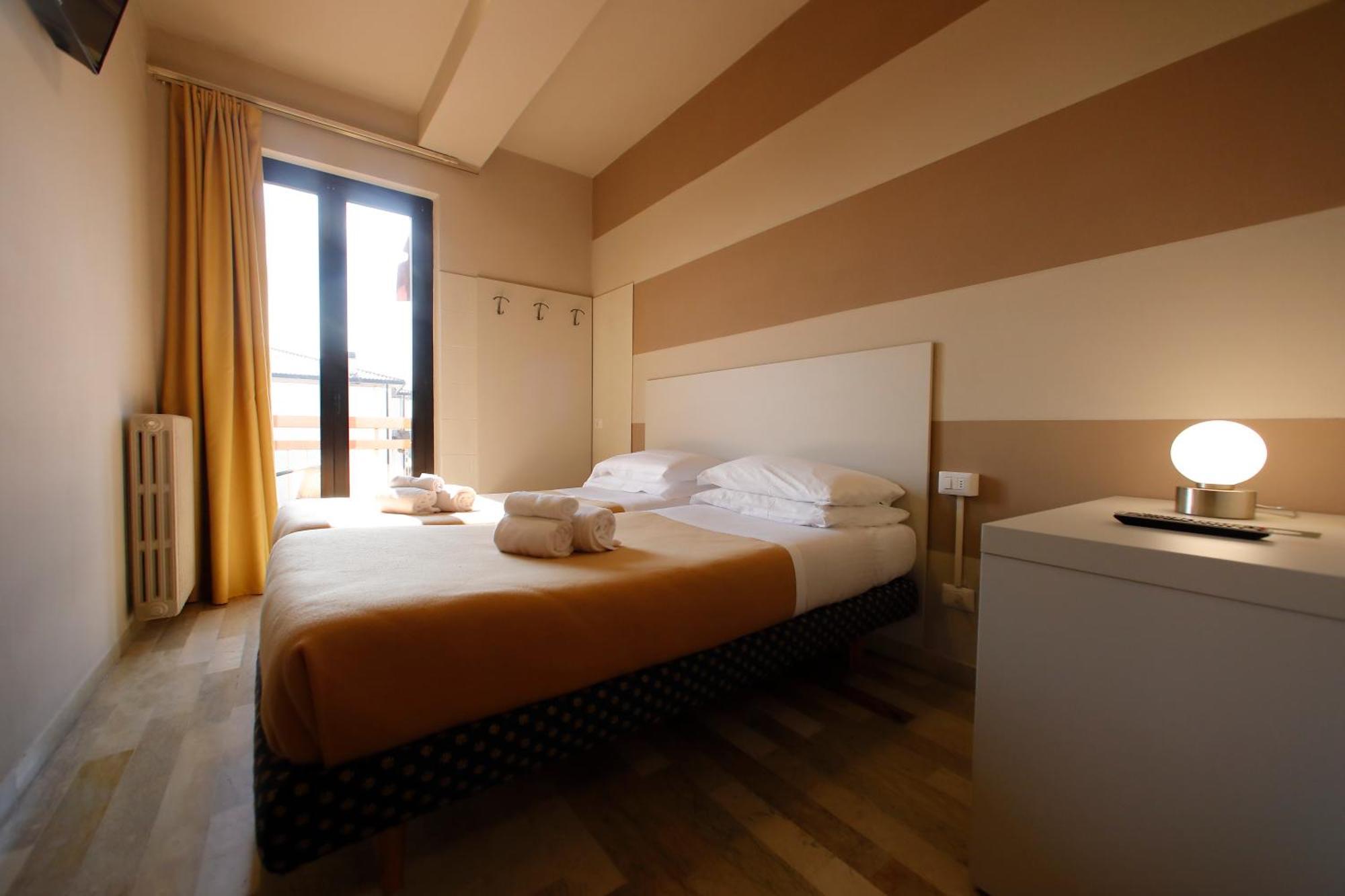 Hotel Primavera Peschiera del Garda Esterno foto