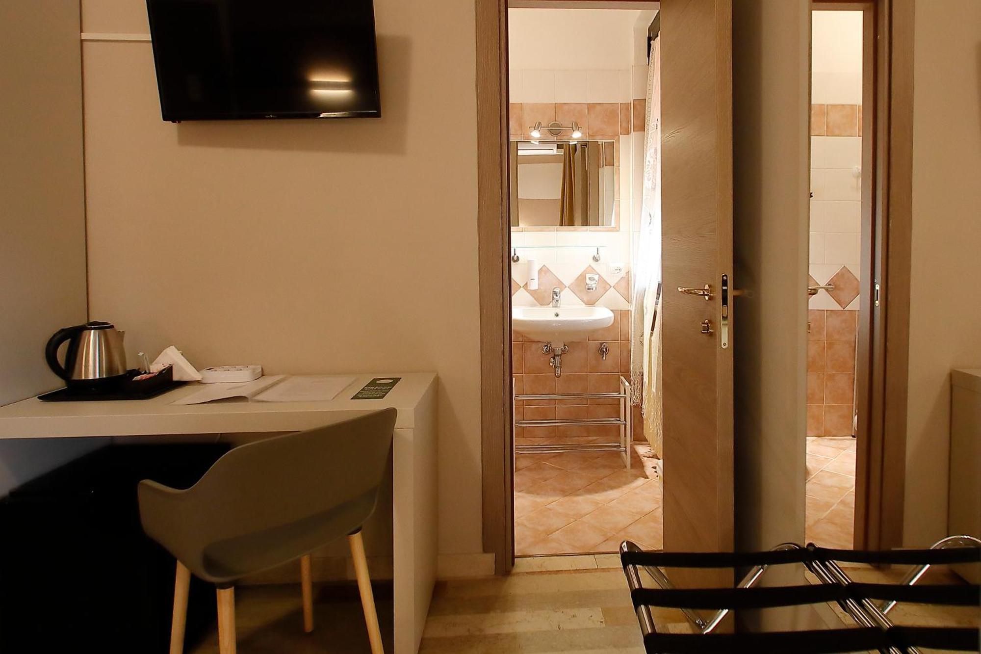 Hotel Primavera Peschiera del Garda Esterno foto