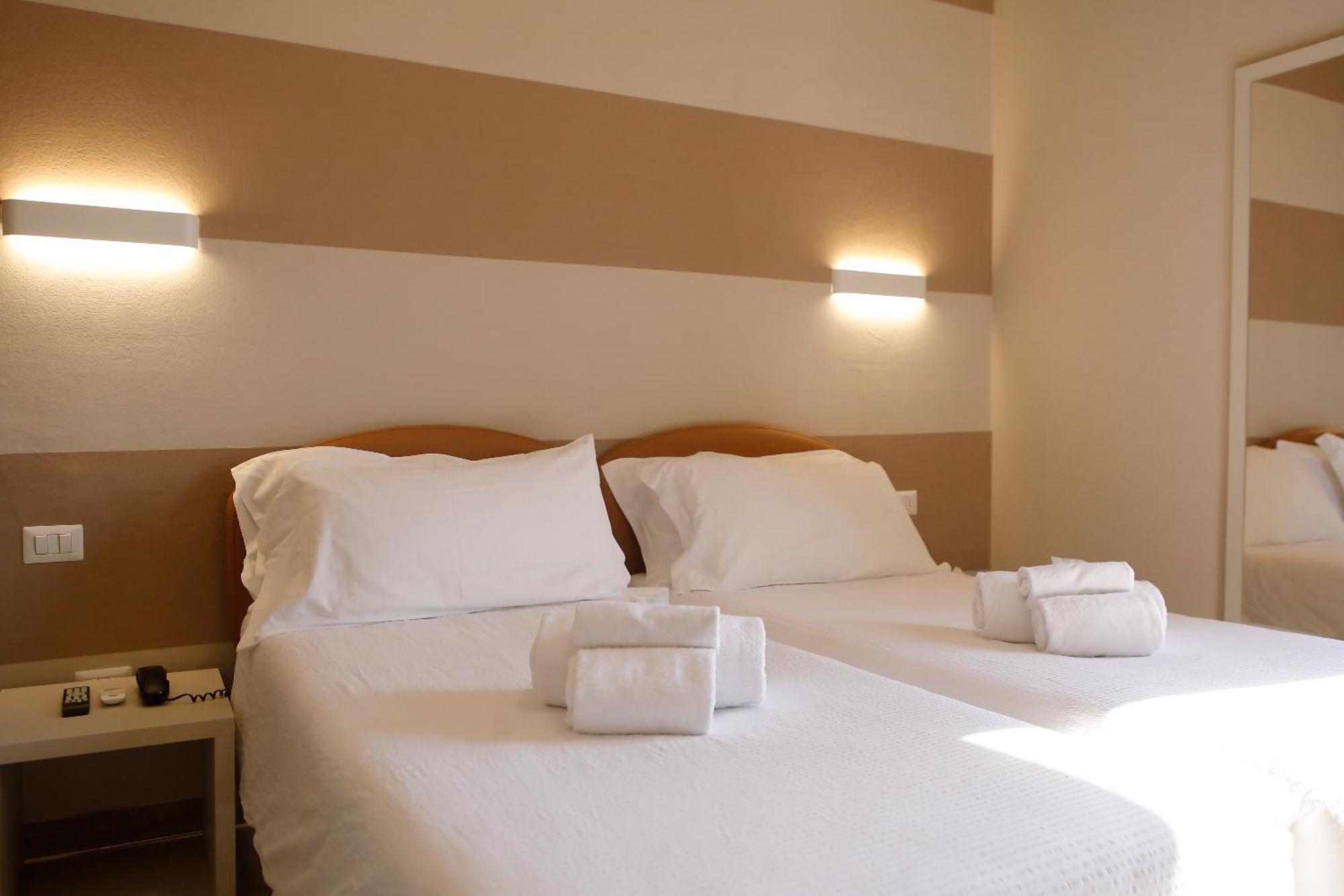 Hotel Primavera Peschiera del Garda Esterno foto