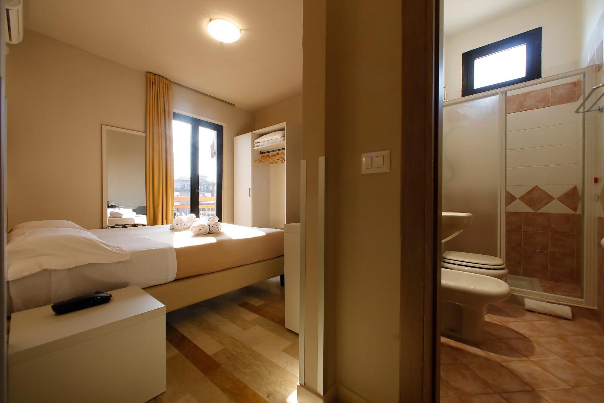 Hotel Primavera Peschiera del Garda Esterno foto