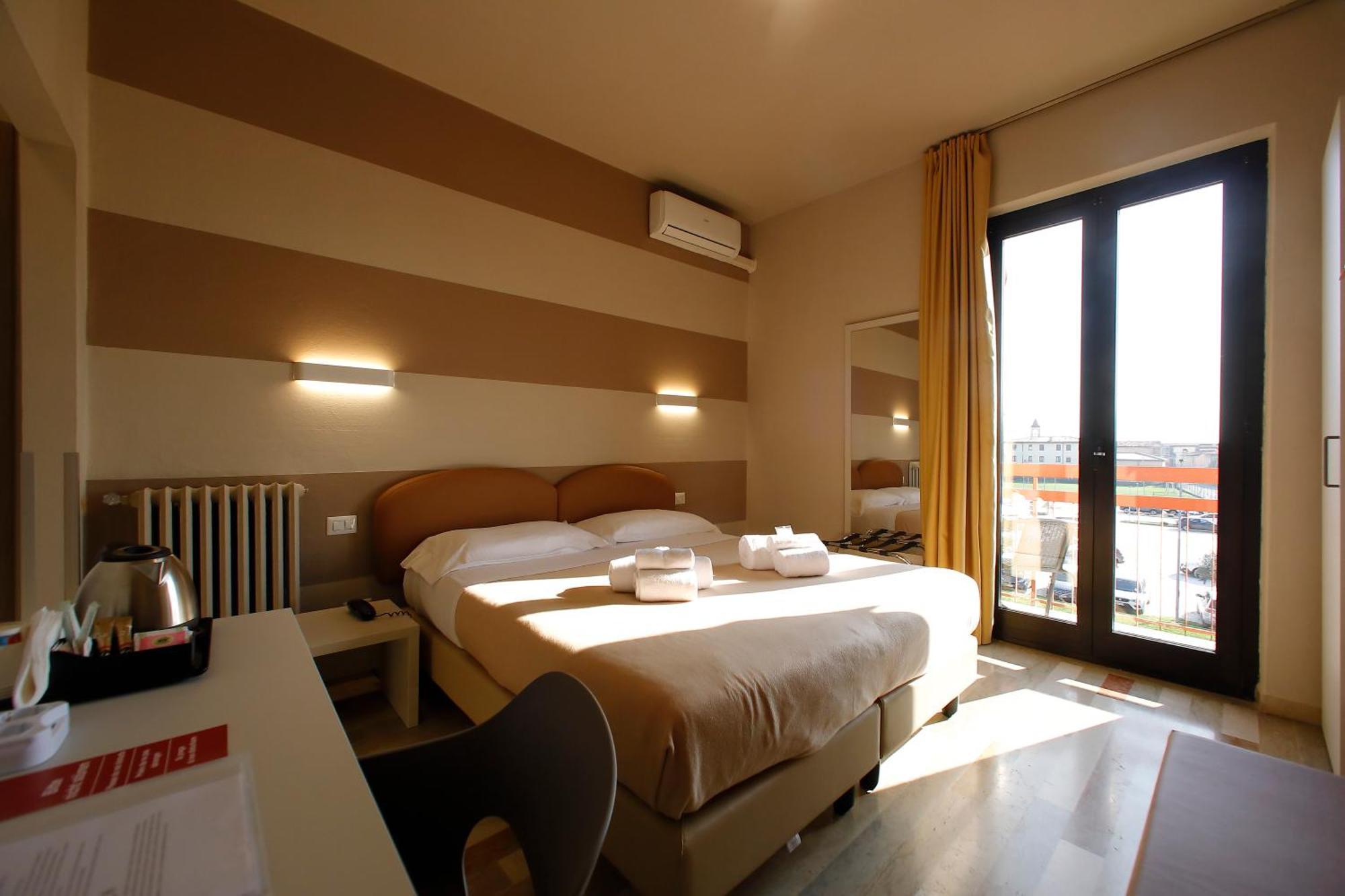 Hotel Primavera Peschiera del Garda Esterno foto
